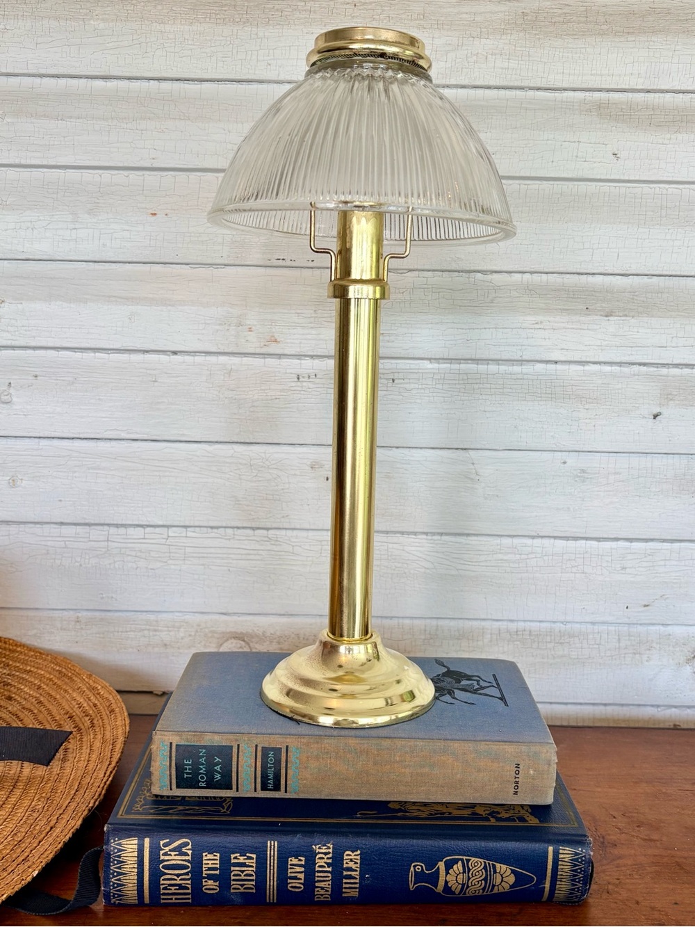 Partylite Gold Toned Self-feeding Taper Candle Lamp With Ribbed Glass Shade -